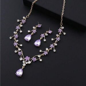 SHEIN Elegant Purple and Gold Necklace Set